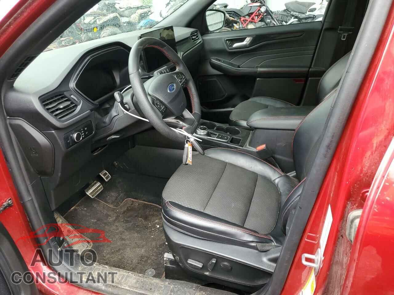 FORD ESCAPE ST 2023 - 1FMCU9MN3PUB20532