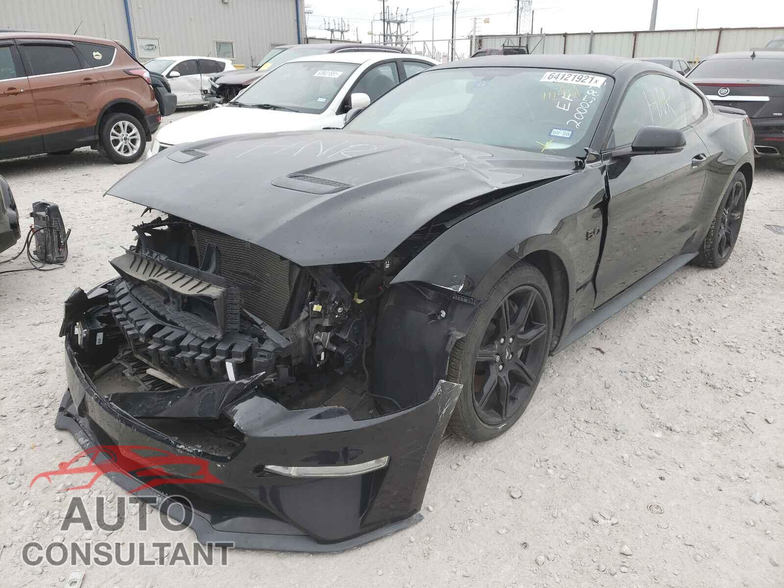 FORD MUSTANG 2018 - 1FA6P8CF8J5111961