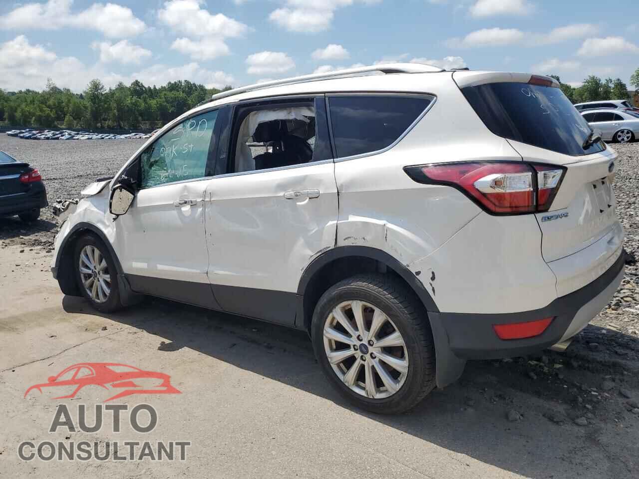 FORD ESCAPE 2017 - 1FMCU9J90HUD56130