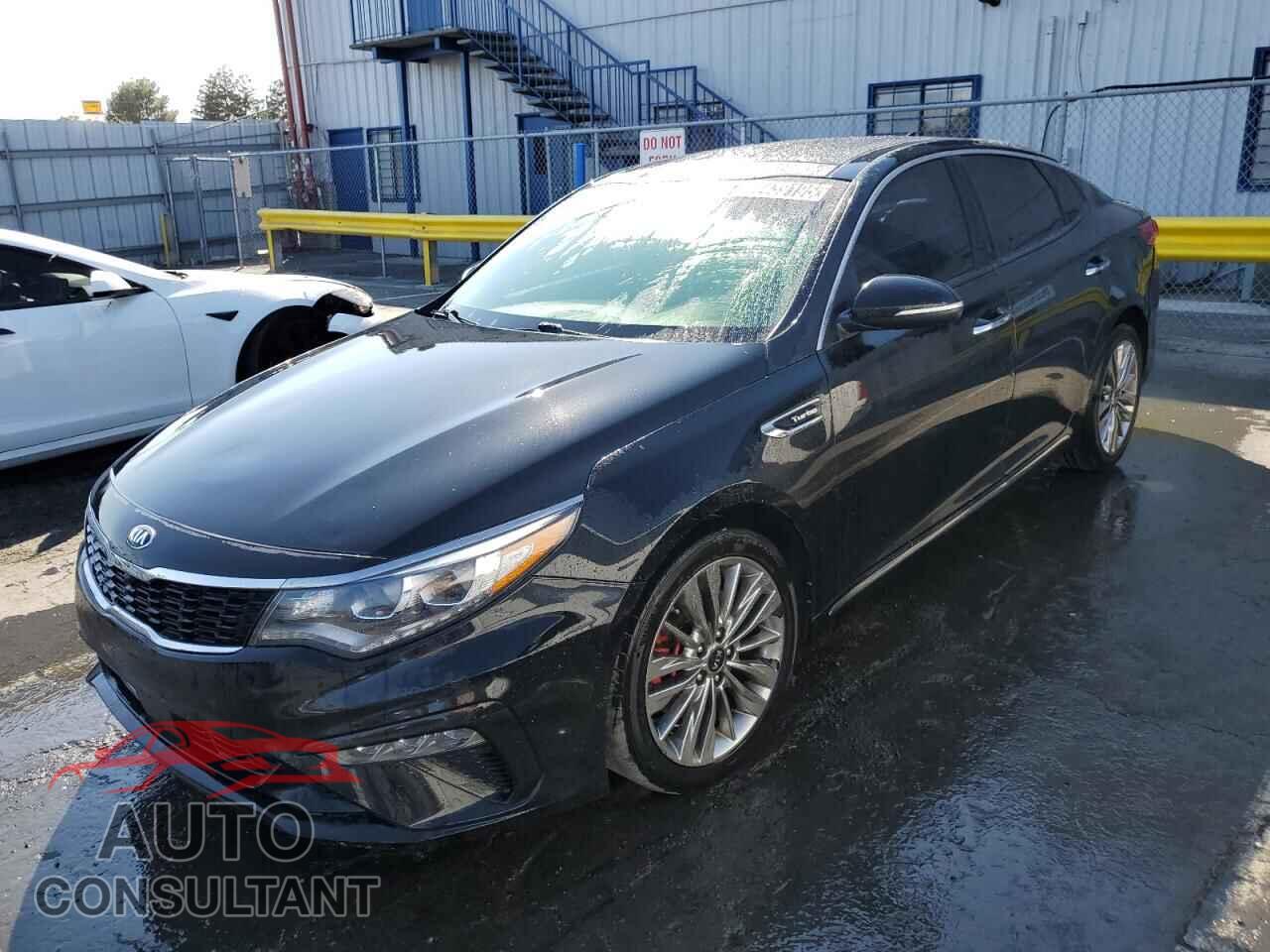 KIA OPTIMA 2019 - 5XXGV4L24KG302252