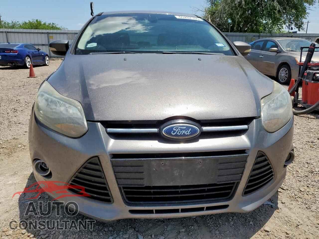 FORD FOCUS 2012 - 1FAHP3N21CL256943
