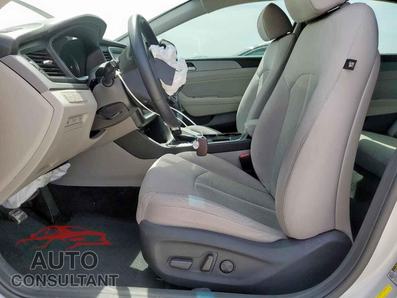 HYUNDAI SONATA 2018 - 5NPE34AF2JH678261
