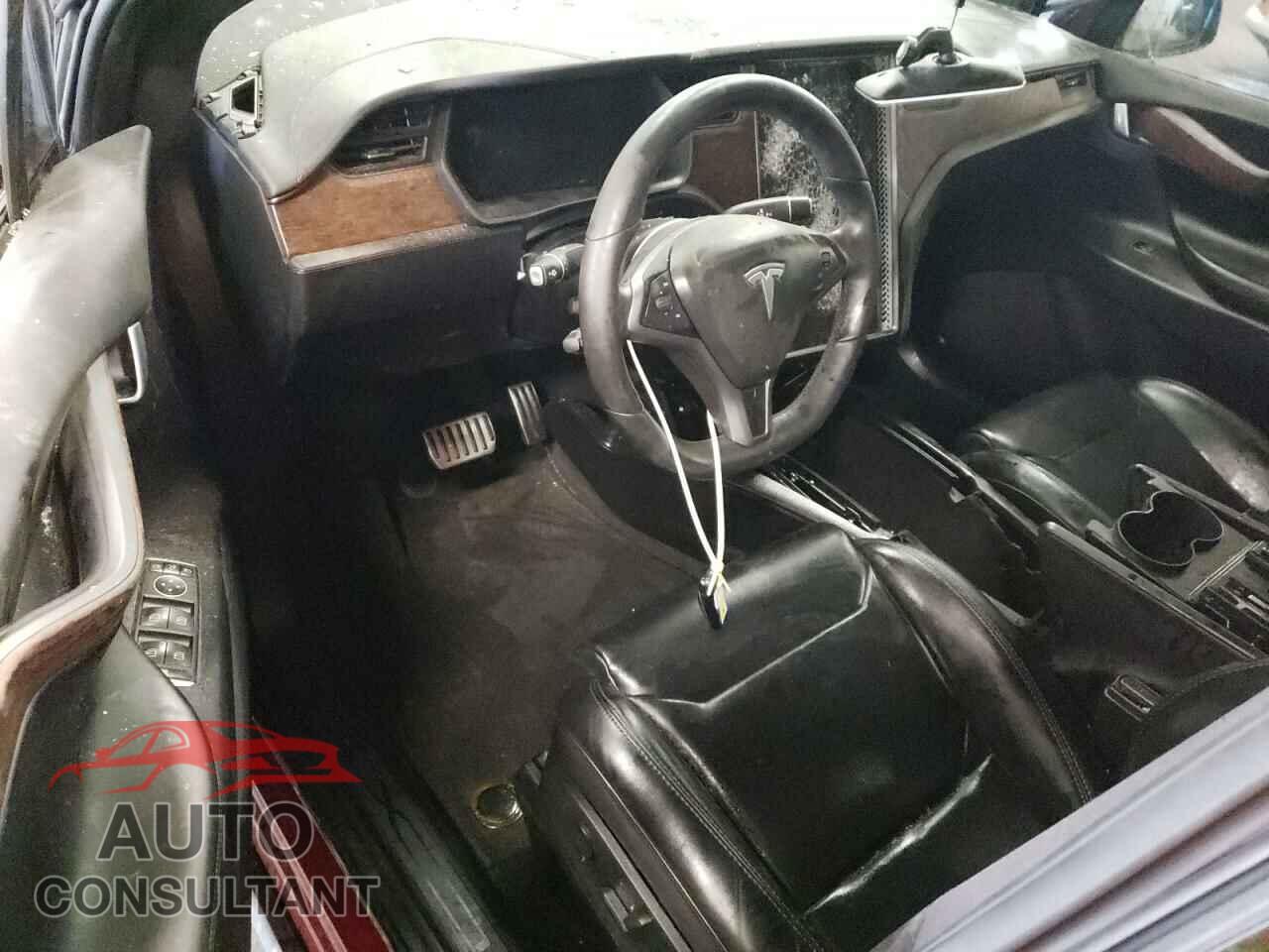 TESLA MODEL X 2018 - 5YJXCDE25JF112206