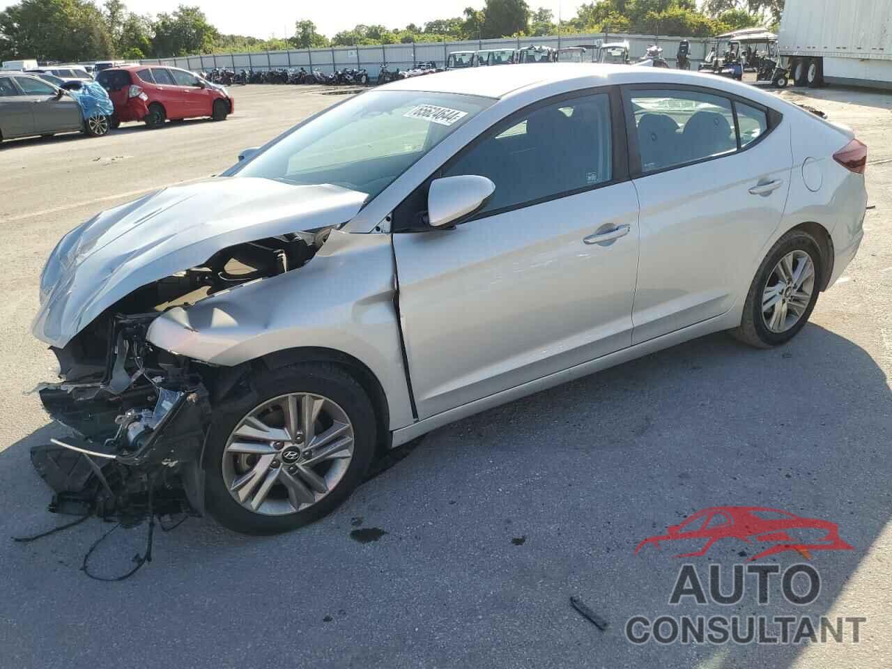 HYUNDAI ELANTRA 2019 - 5NPD84LF3KH464794