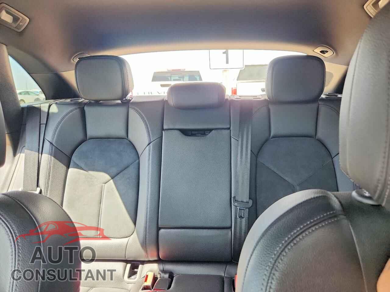 PORSCHE MACAN 2018 - WP1AA2A5XJLB05098