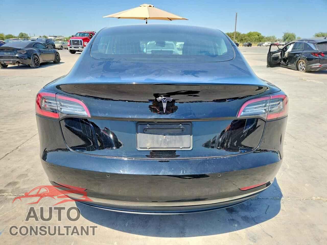 TESLA MODEL 3 2019 - 5YJ3E1EA7KF397877
