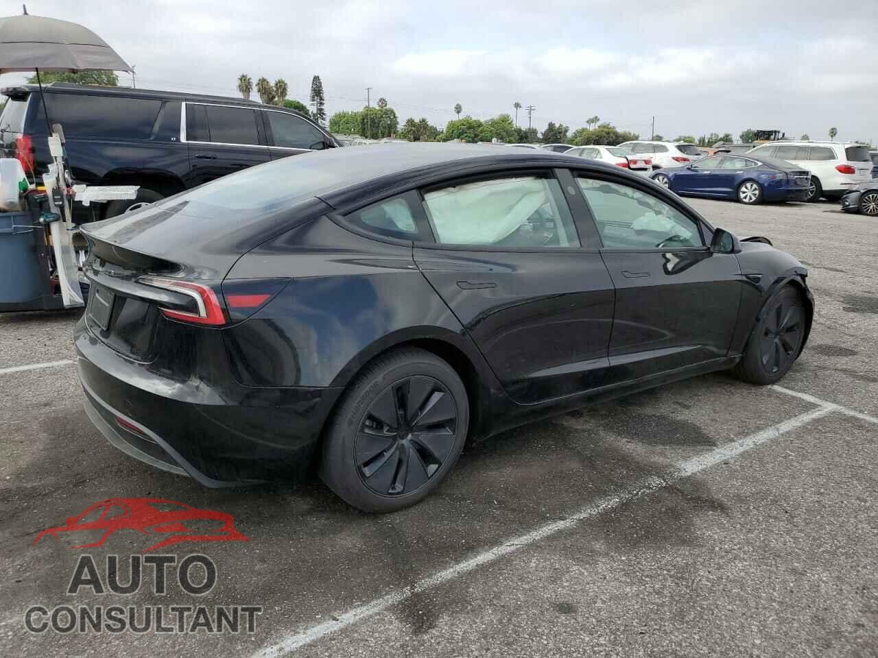 TESLA MODEL 3 2024 - 5YJ3E1EA9RF745009