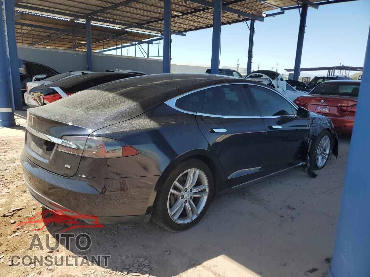 TESLA MODEL S 2014 - 5YJSA1H11EFP26757