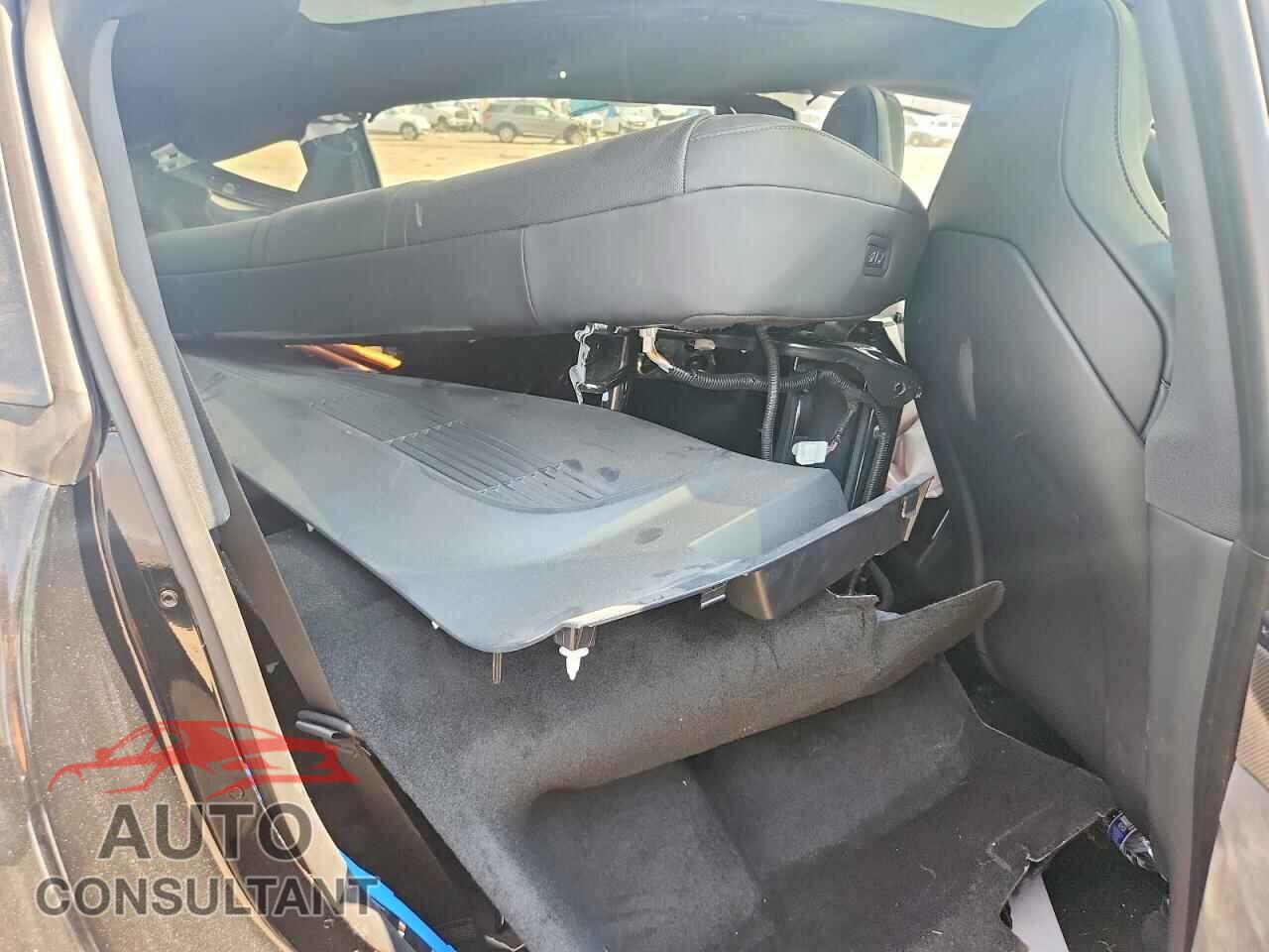 TESLA MODEL Y 2026 - 7SAYGDET3TA688445