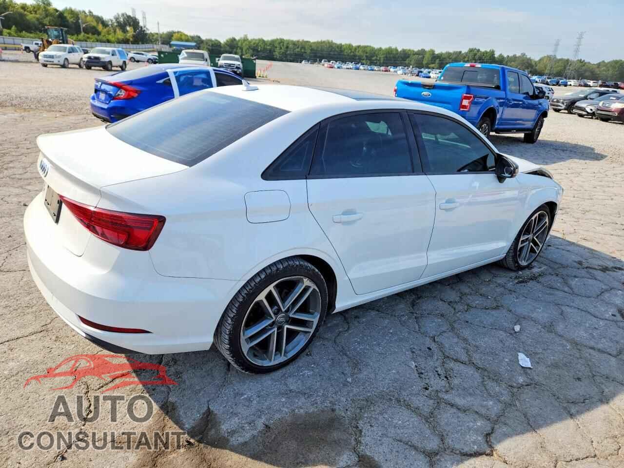 AUDI A3 2017 - WAUAUGFF5H1036413
