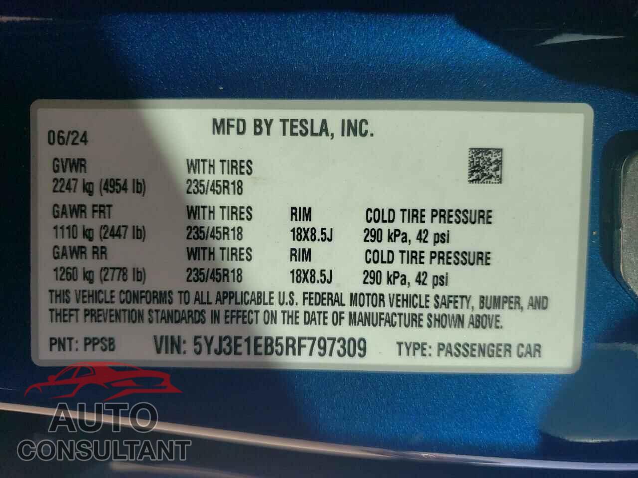 TESLA MODEL 3 2024 - 5YJ3E1EB5RF797309