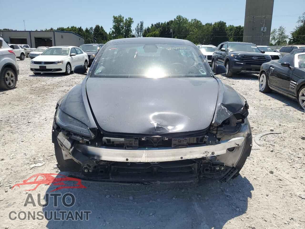 TESLA MODEL 3 2024 - 5YJ3E1EA5RF732127
