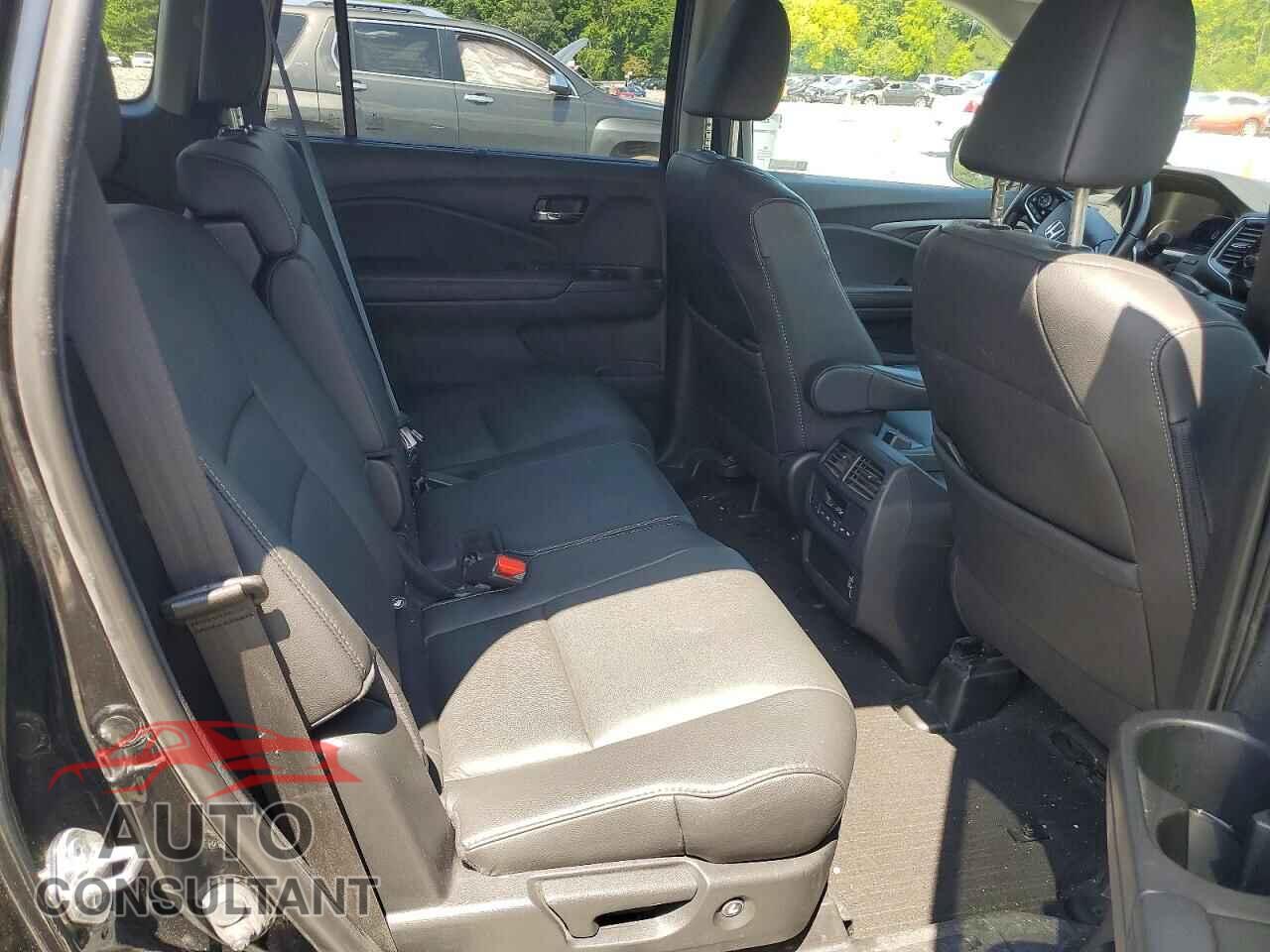 HONDA PILOT 2021 - 5FNYF6H55MB072839