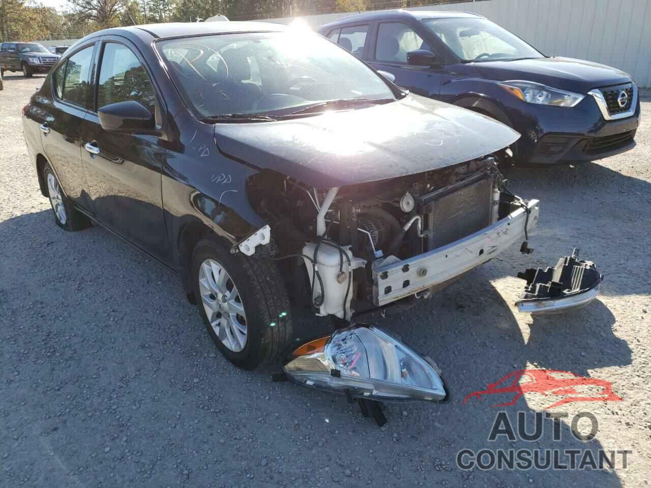 NISSAN VERSA 2018 - 3N1CN7AP4JL832385