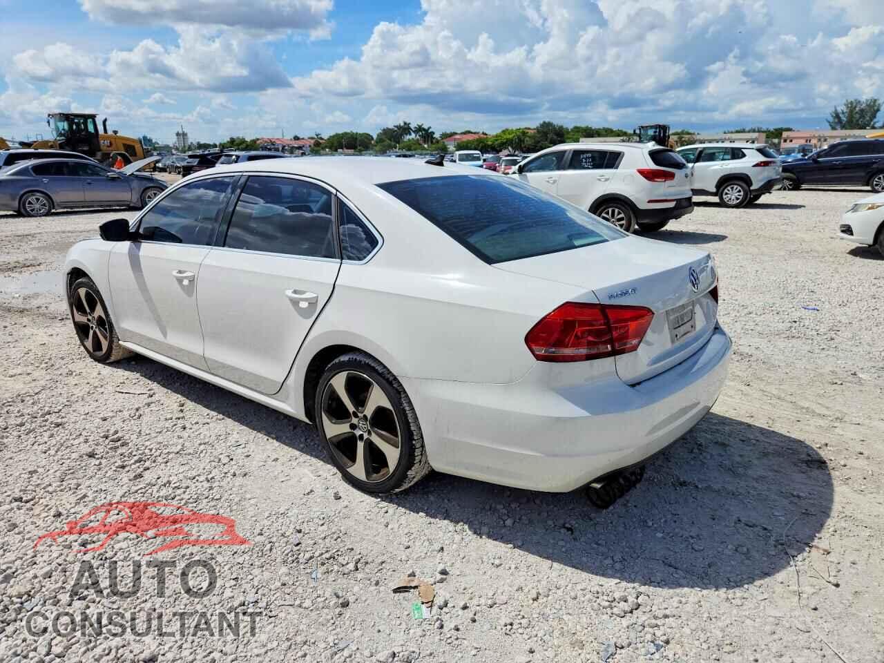 VOLKSWAGEN PASSAT 2015 - 1VWAS7A32FC111430