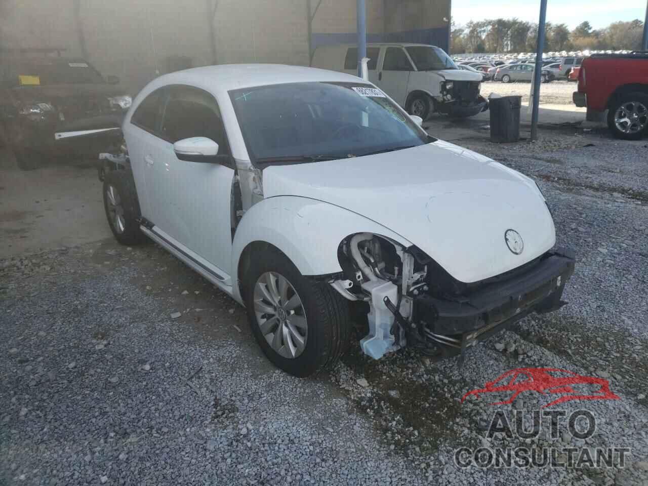 VOLKSWAGEN BEETLE 2019 - 3VWFD7AT0KM705619