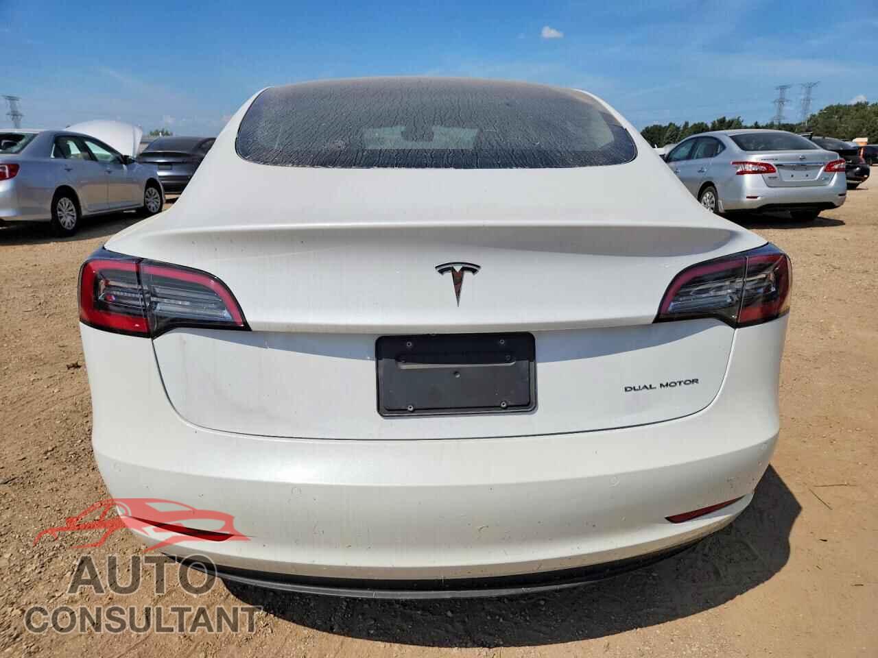 TESLA MODEL 3 2022 - 5YJ3E1EB9NF122430