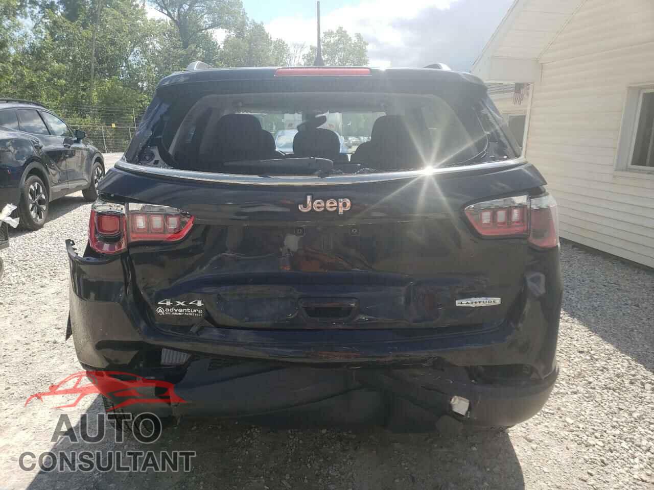 JEEP COMPASS 2018 - 3C4NJDBB3JT175825