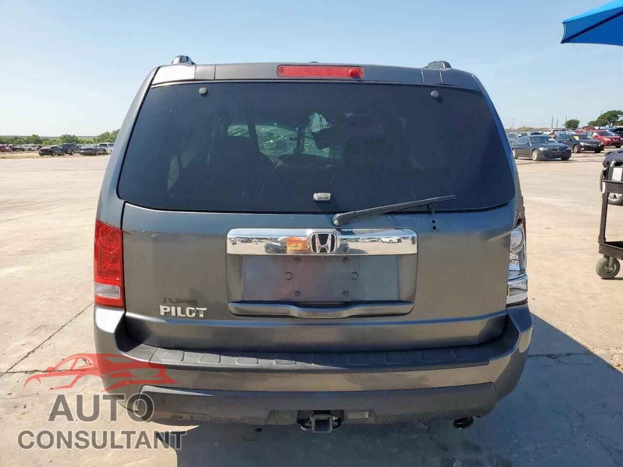 HONDA PILOT 2011 - 5FNYF3H59BB013742