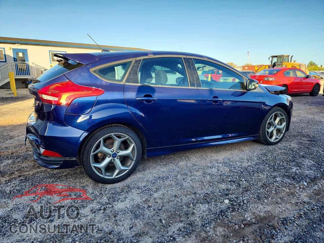 FORD FOCUS 2017 - 1FADP3L90HL319665
