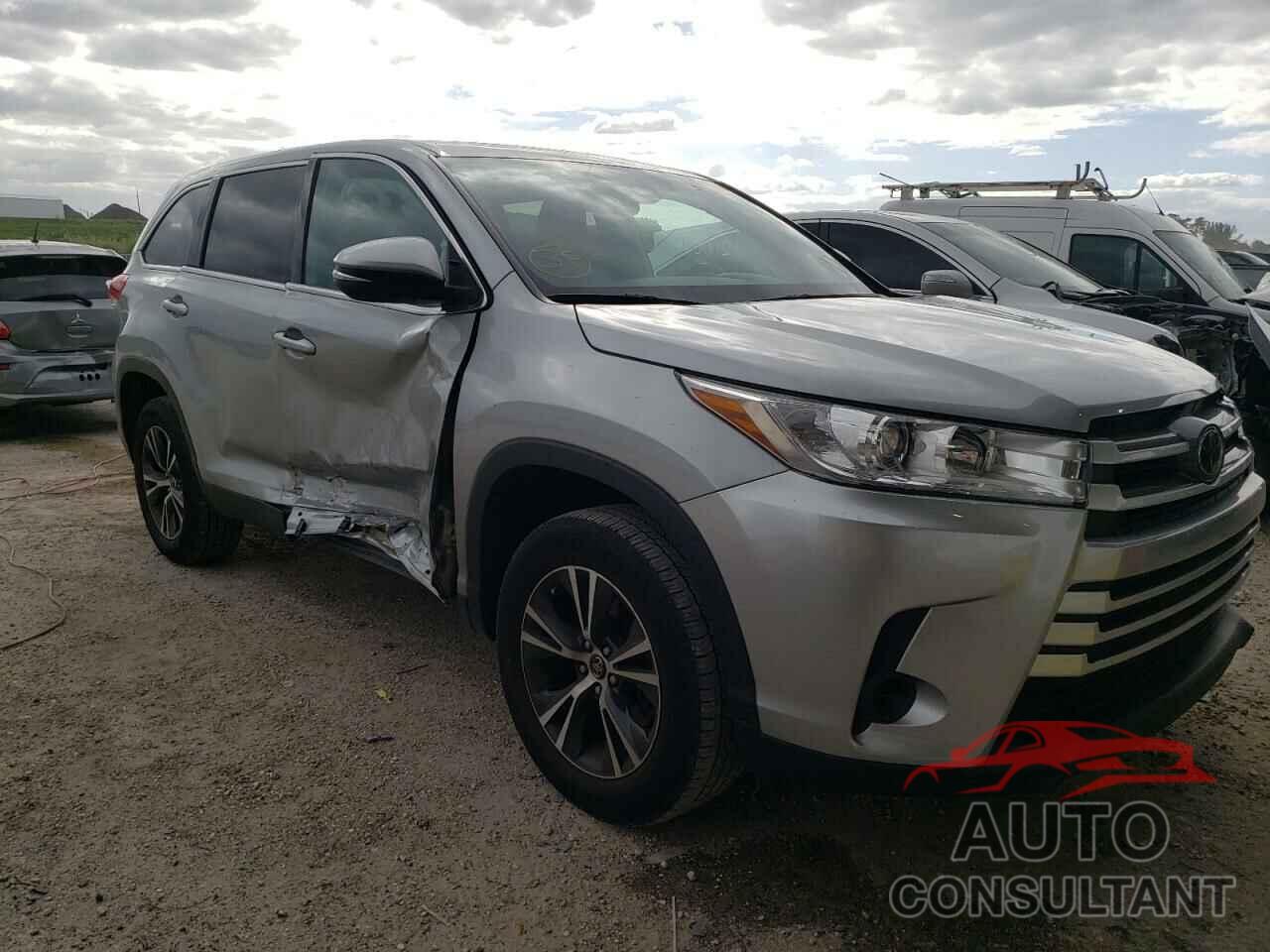TOYOTA HIGHLANDER 2019 - 5TDZARFH0KS053397