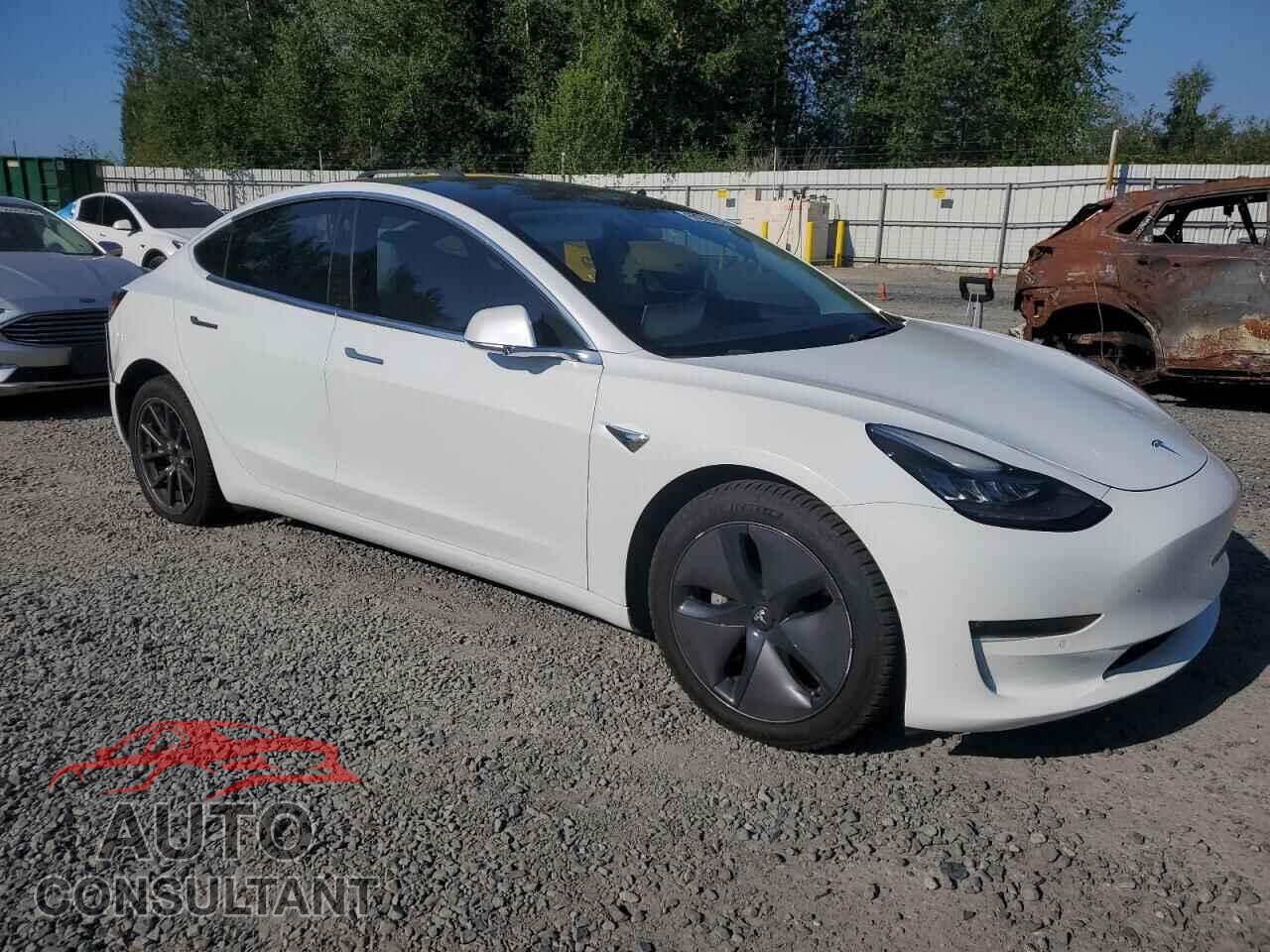 TESLA MODEL 3 2018 - 5YJ3E1EB8JF096705