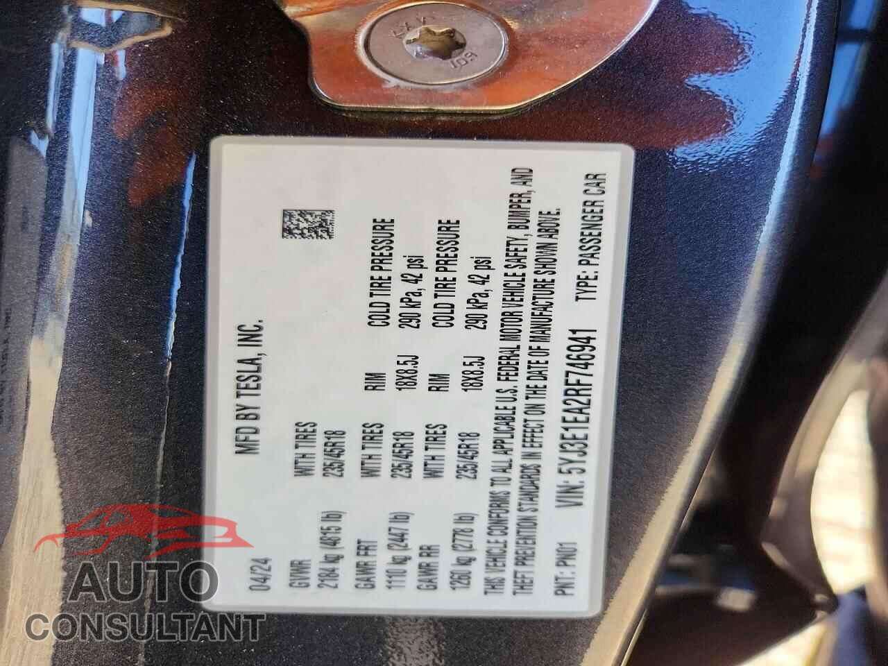 TESLA MODEL 3 2024 - 5YJ3E1EA2RF746941