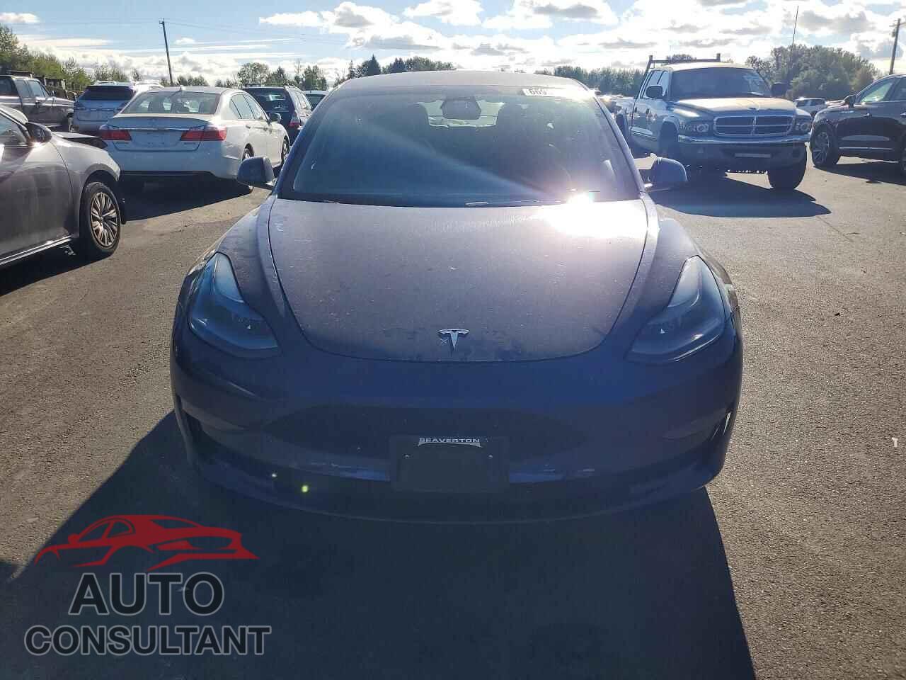 TESLA MODEL 3 2022 - 5YJ3E1EA8NF372300