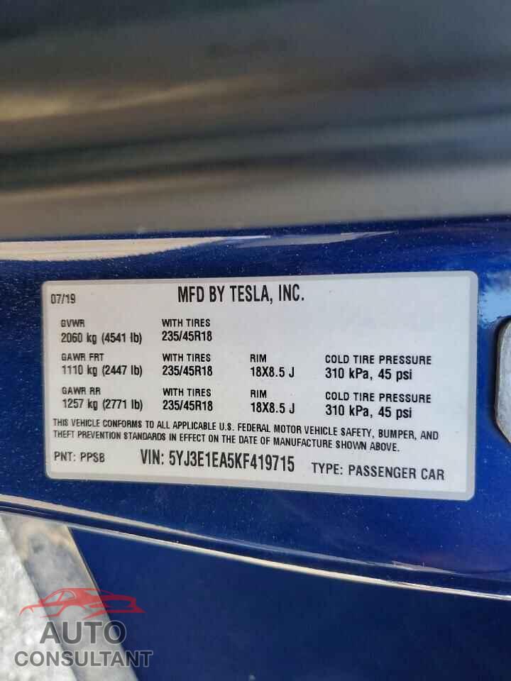 TESLA MODEL 3 2019 - 5YJ3E1EA5KF419715
