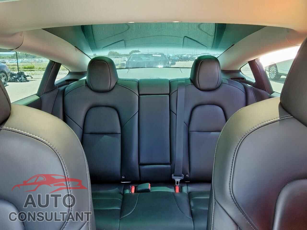 TESLA MODEL 3 2021 - 5YJ3E1EA8MF100344