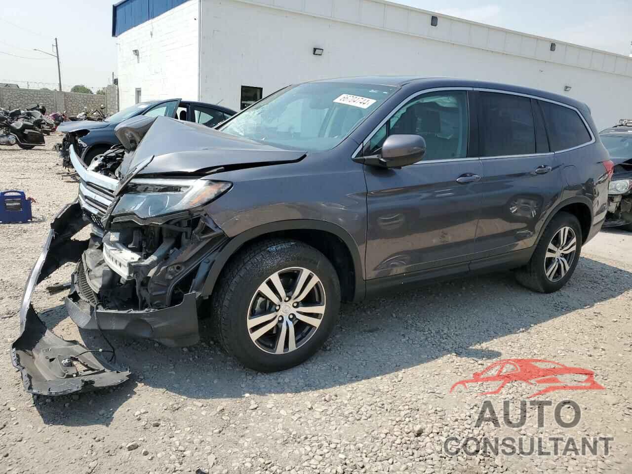 HONDA PILOT 2017 - 5FNYF6H70HB033812