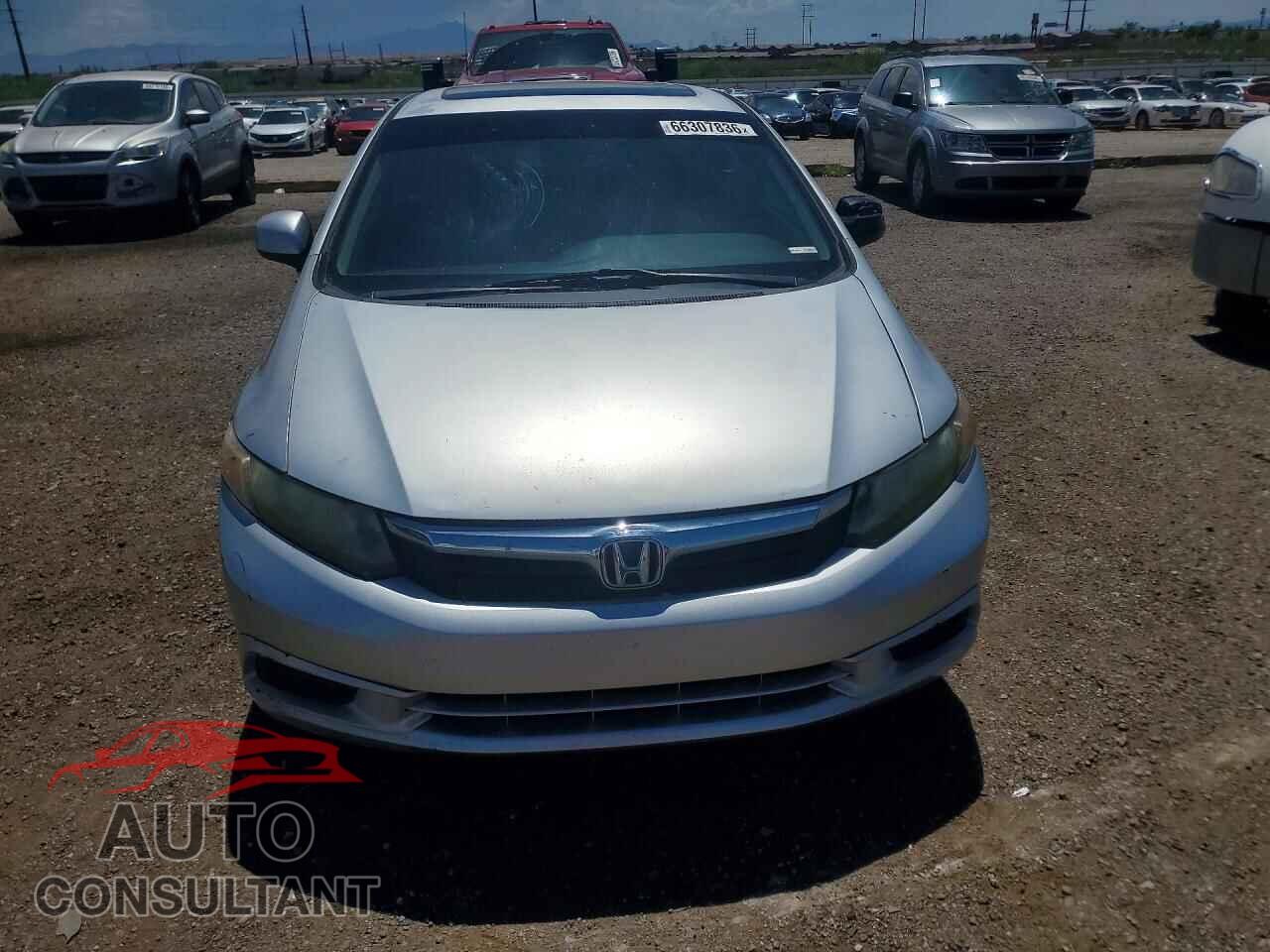 HONDA CIVIC 2012 - 2HGFB2F80CH585791