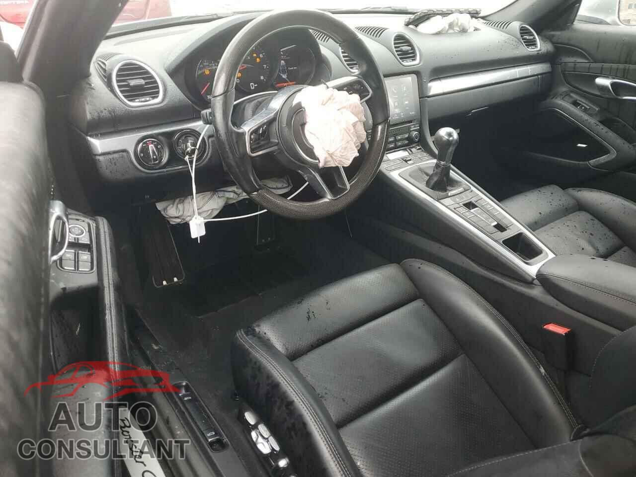 PORSCHE BOXSTER 2019 - WP0CB2A86KS228311