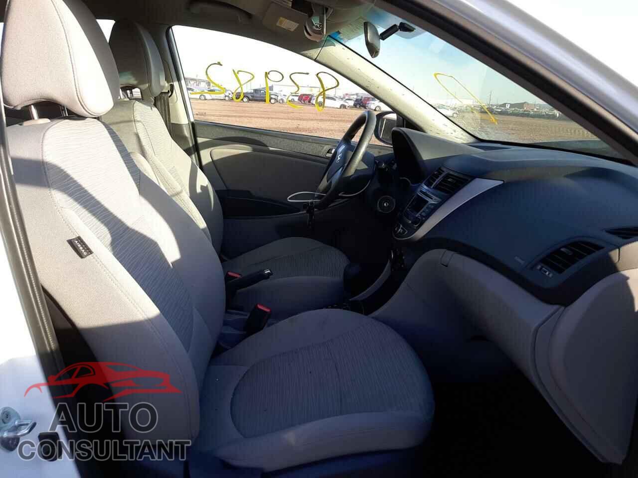 HYUNDAI ACCENT 2016 - KMHCT4AE9GU015309
