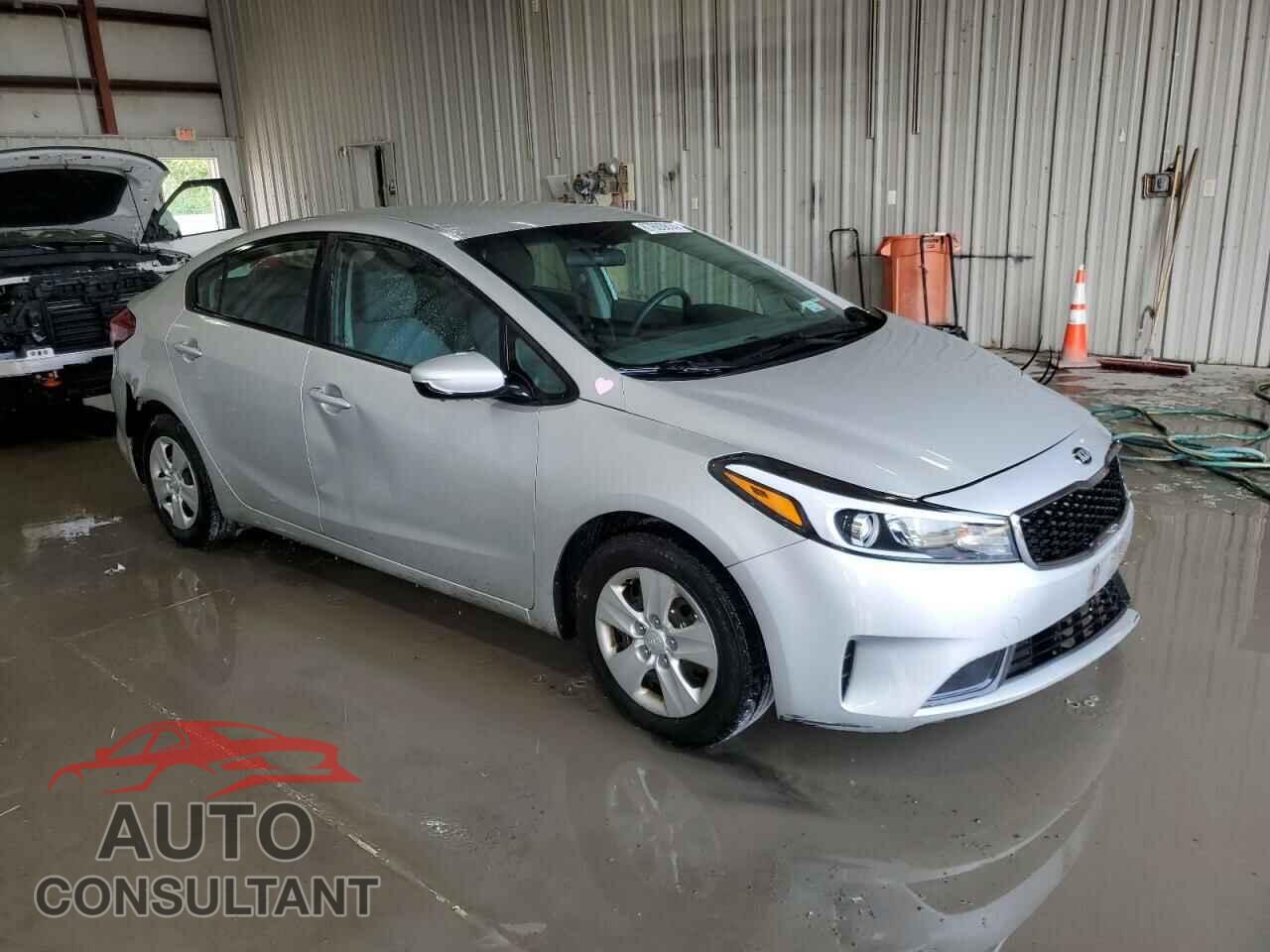 KIA FORTE 2017 - 3KPFK4A77HE013886