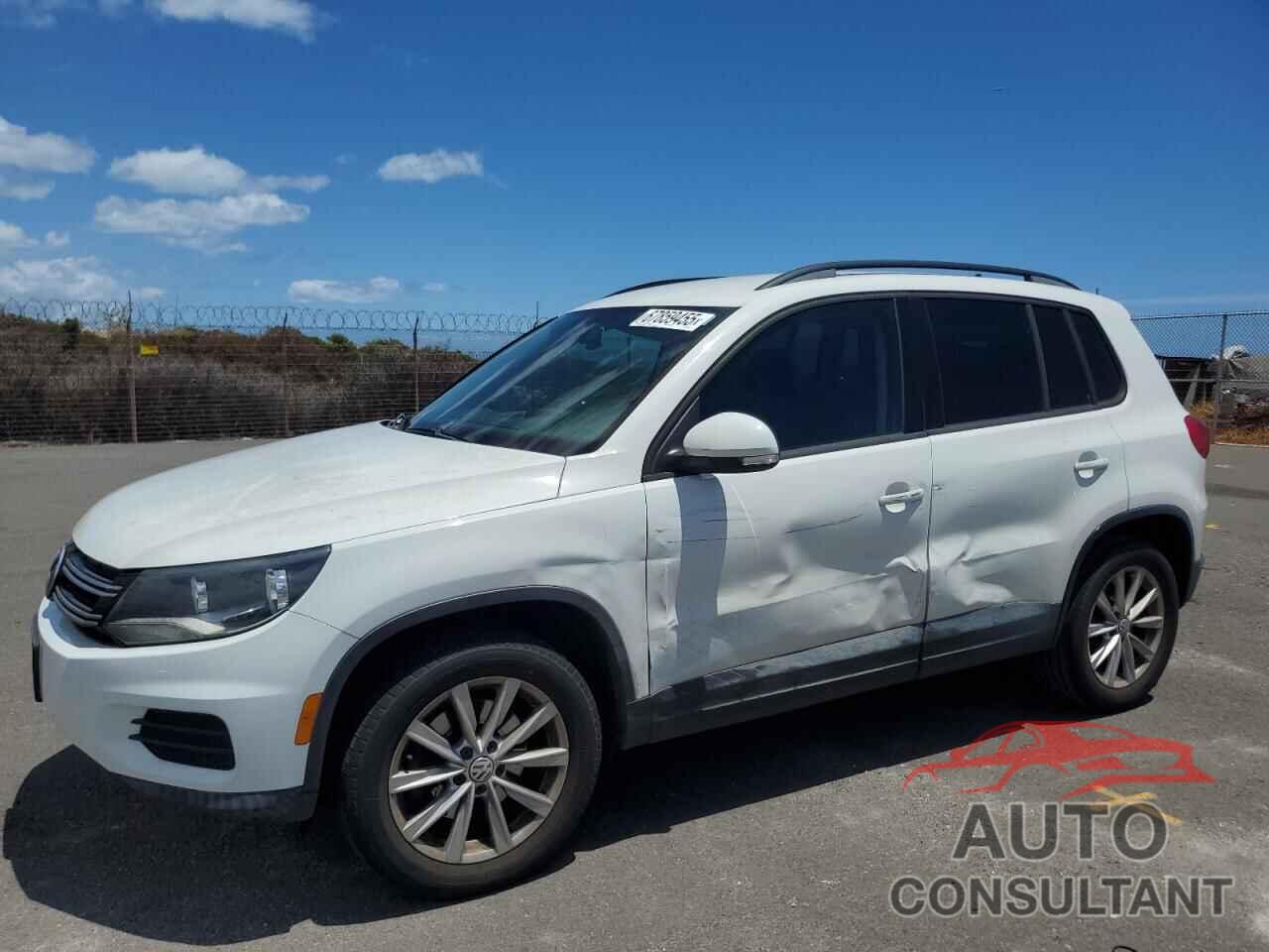 VOLKSWAGEN TIGUAN 2015 - WVGAV7AX2FW607612
