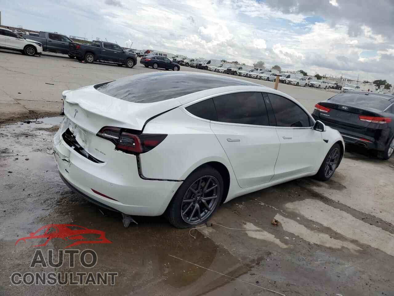 TESLA MODEL 3 2020 - 5YJ3E1EB4LF795915