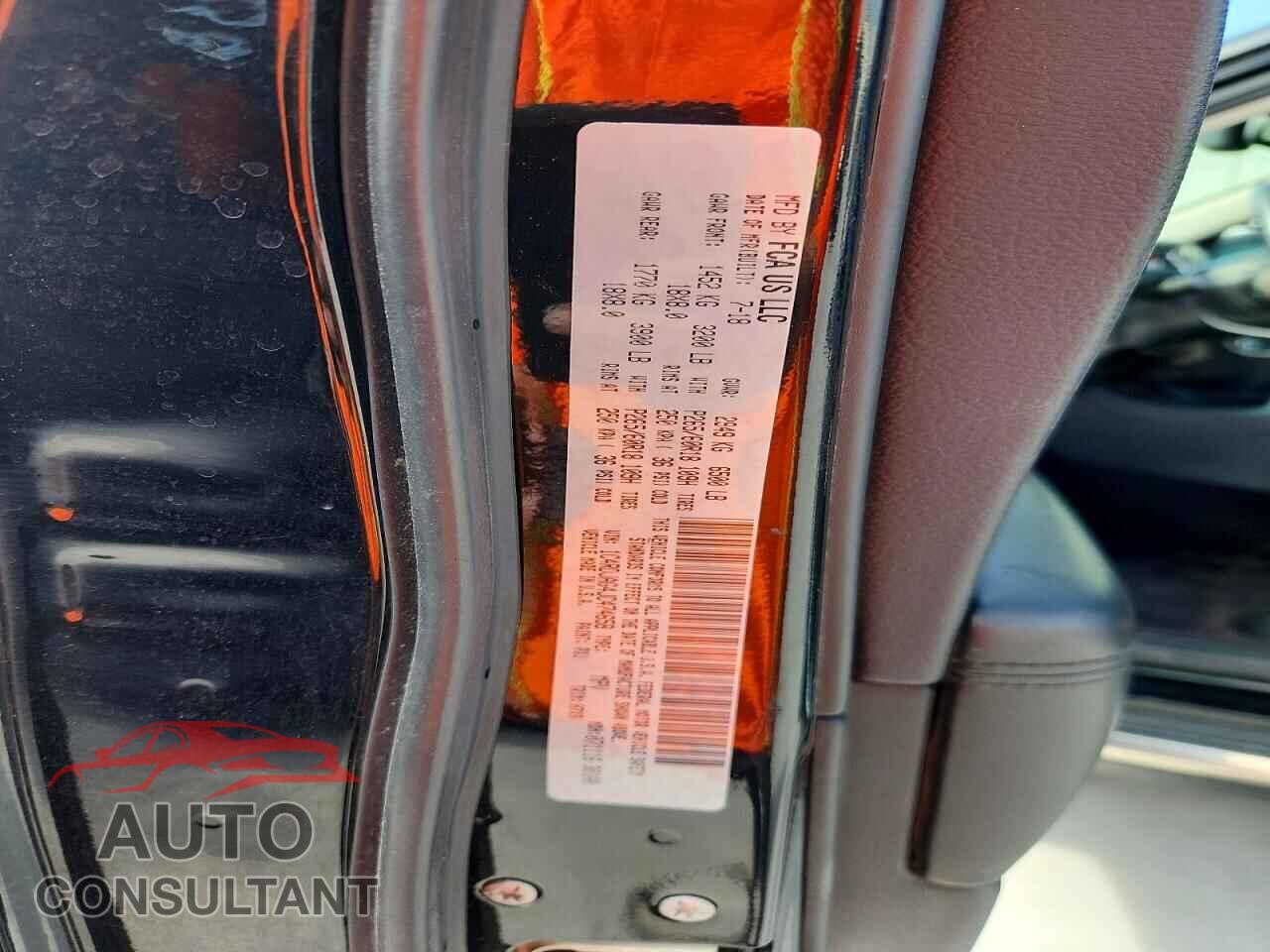 DODGE DURANGO 2018 - 1C4RDJAG4JC474658