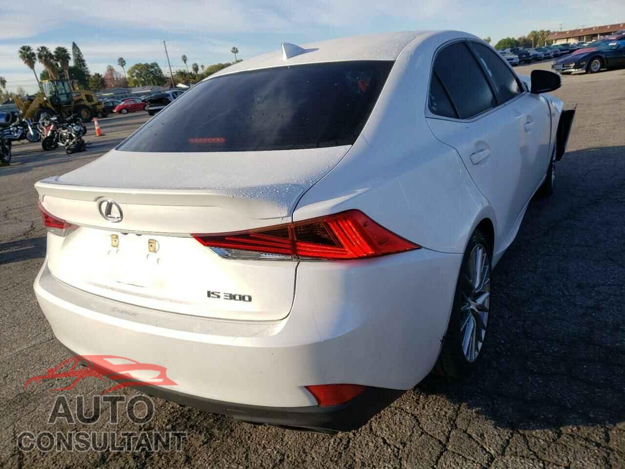 LEXUS IS 2018 - JTHBA1D2XJ5069840