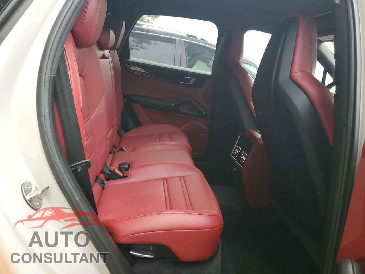 PORSCHE CAYENNE 2021 - WP1AA2AY2MDA07059