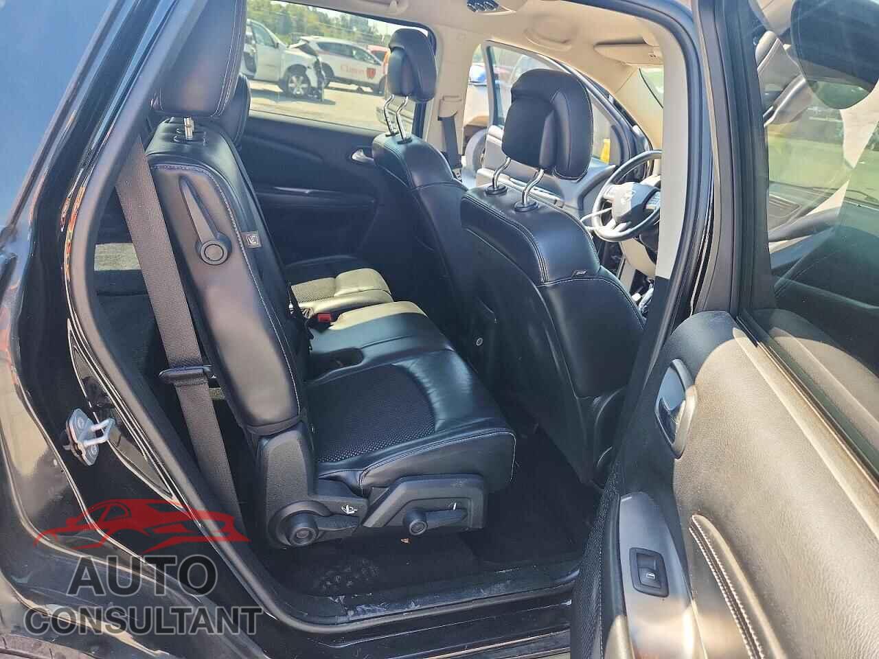 DODGE JOURNEY 2015 - 3C4PDCGBXFT727931