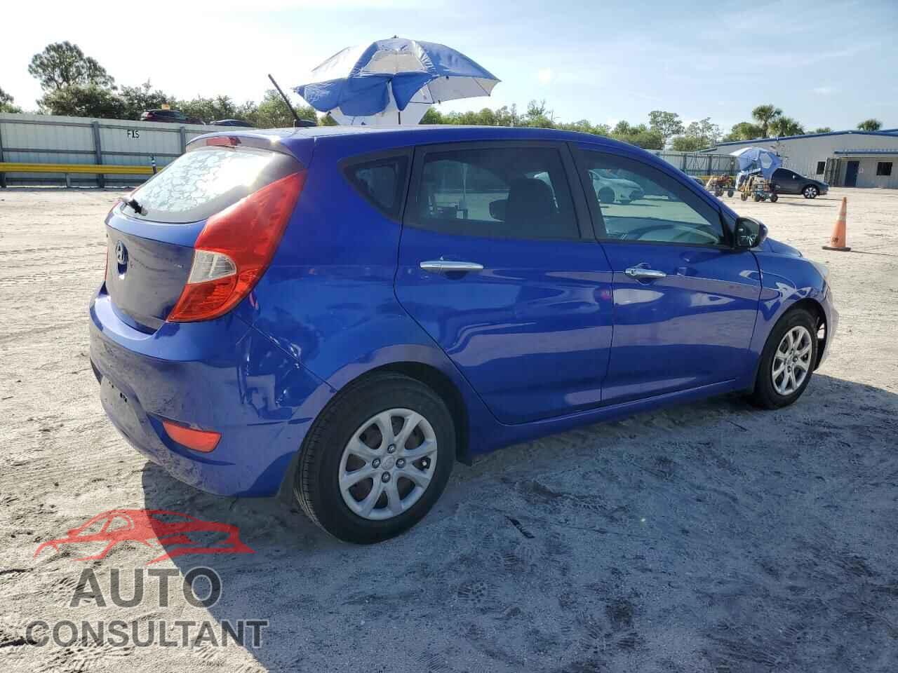 HYUNDAI ACCENT 2013 - KMHCT5AE0DU123092