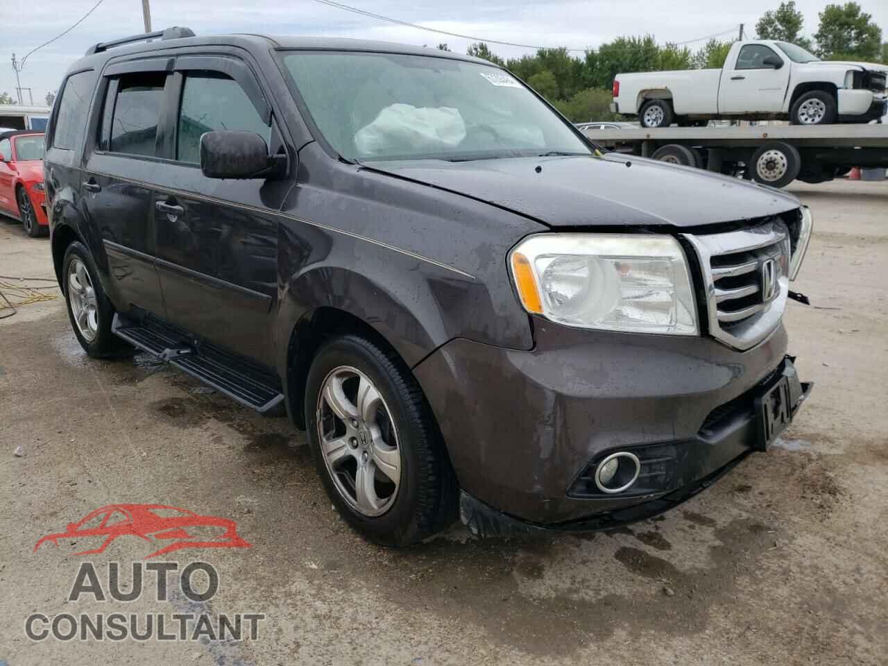 HONDA PILOT 2015 - 5FNYF4H52FB002075