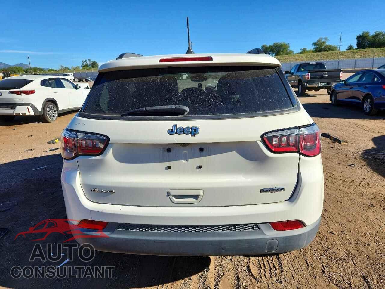JEEP COMPASS 2017 - 3C4NJDBB3HT651372