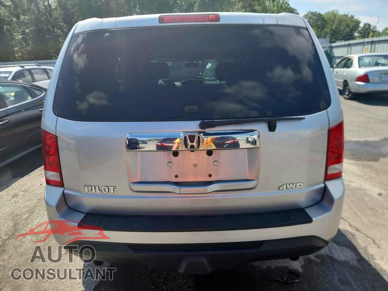 HONDA PILOT 2014 - 5FNYF4H21EB026310