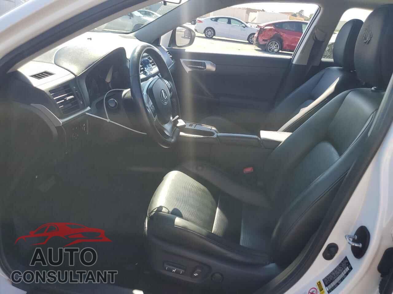 LEXUS CT 200 2013 - JTHKD5BH8D2167275