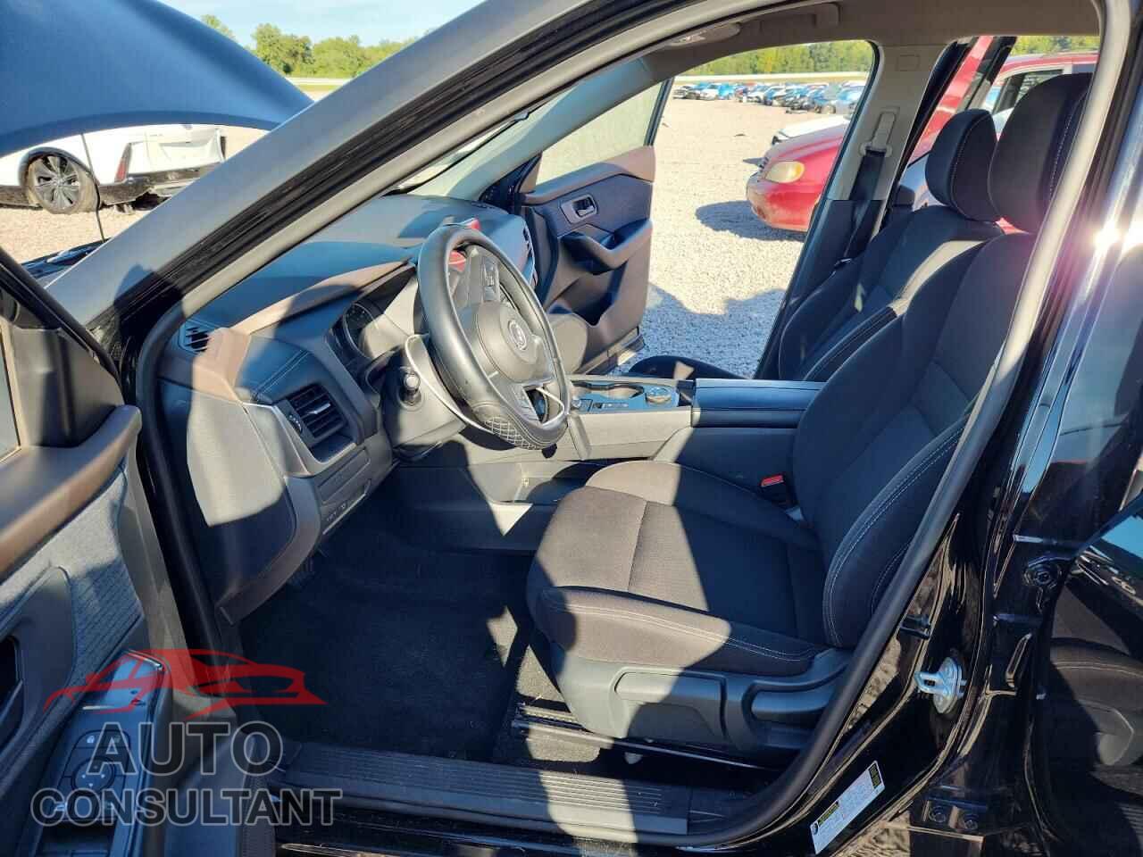 NISSAN ROGUE 2023 - 5N1BT3AB5PC909387