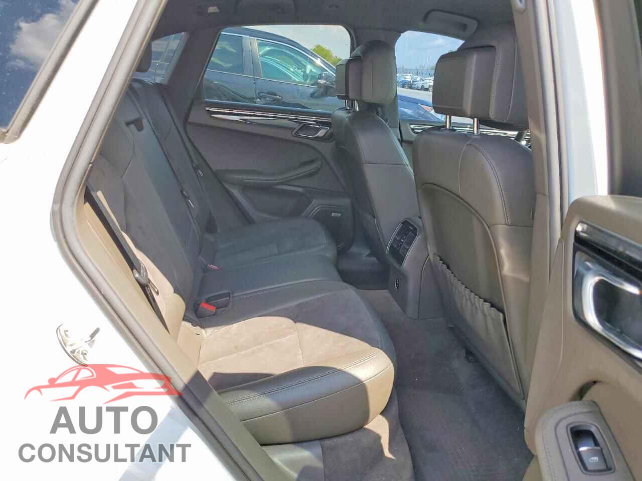 PORSCHE MACAN 2021 - WP1AA2A51MLB00330