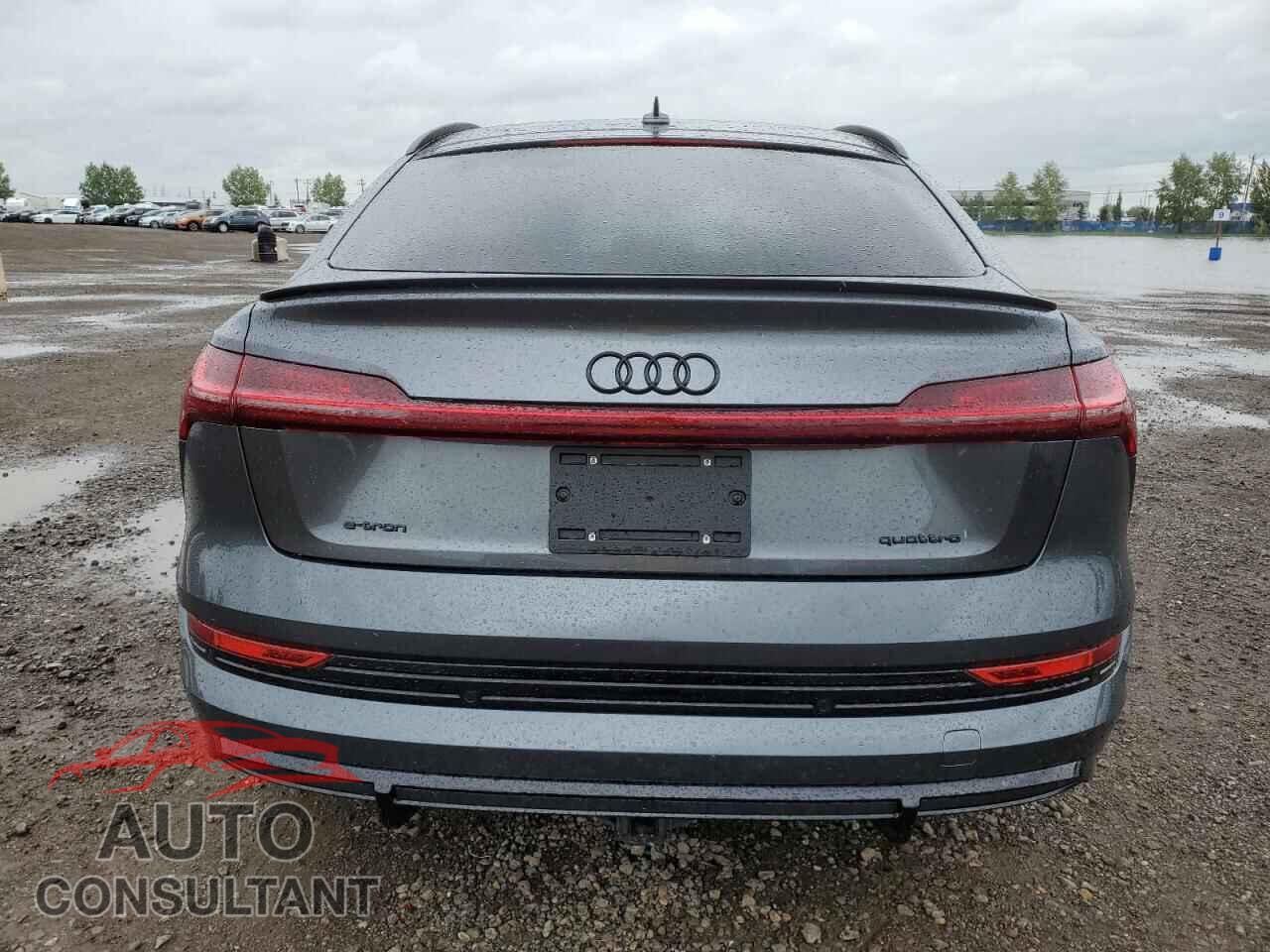 AUDI E-TRON 2022 - WA13AAGE5NB041697