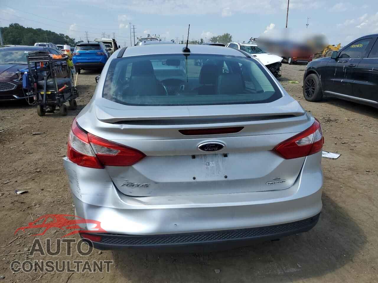 FORD FOCUS 2014 - 1FADP3F29EL122648